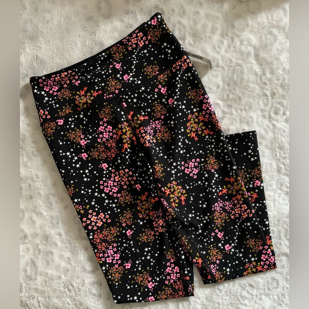 NWT Victoria’s Secret 7/8 Sport Leggings